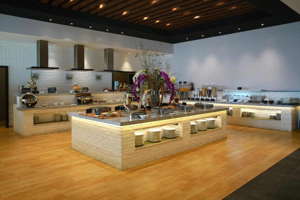 Java Heritage Hotel Пурвокерто Экстерьер фото
