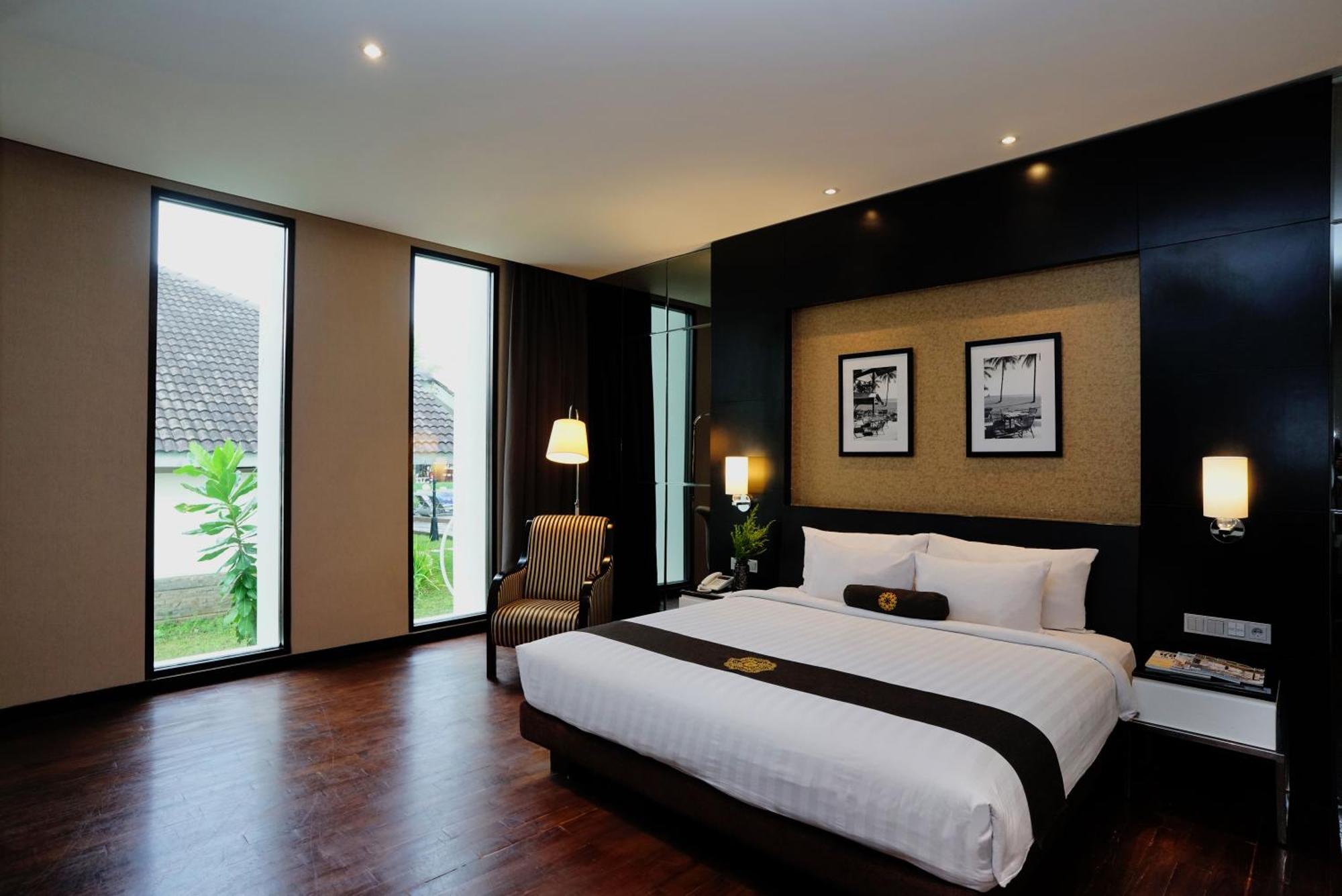 Java Heritage Hotel Пурвокерто Экстерьер фото